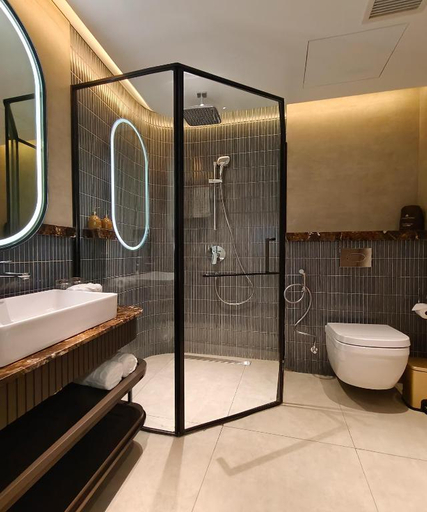 Bathroom 5, Champton Nha Trang Hotel, Nha Trang