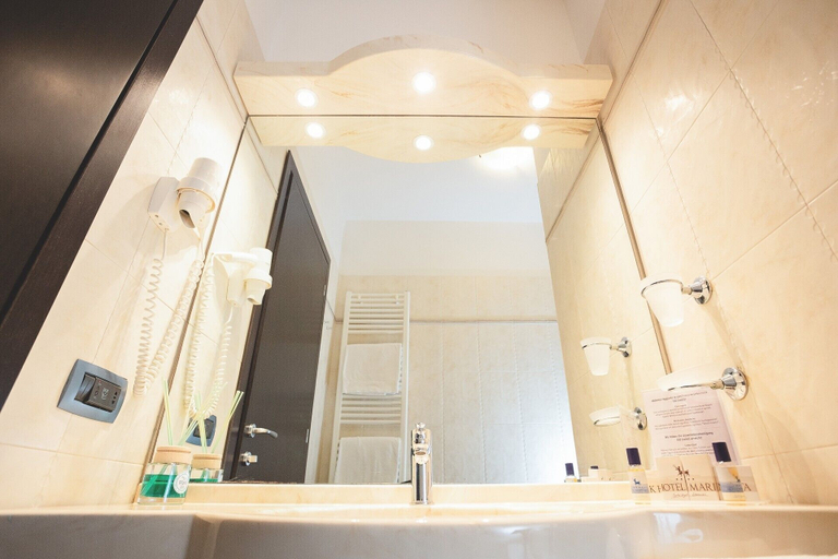Bathroom 5, Hotiday Marina di Bibbona, Livorno