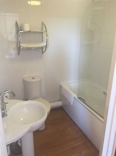 Bathroom 4, Terrace Lodge, Somerset