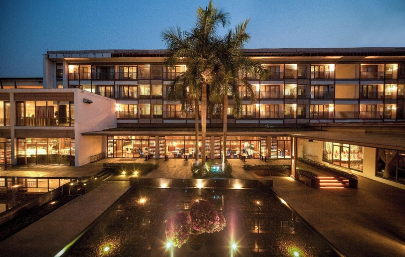Exterior & Views, Baiyun Lakeside Hotel, Guangzhou