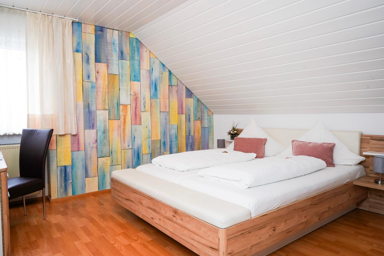 Bedroom 2, Gasthof Zur Seku, Forchheim
