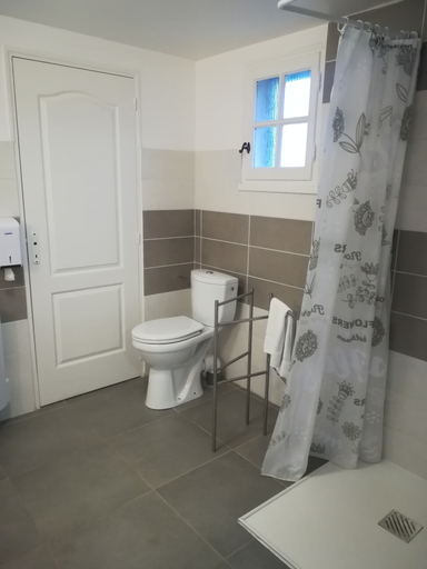 Bathroom, L'Auberge Camarguaise, Bouches-du-Rhône