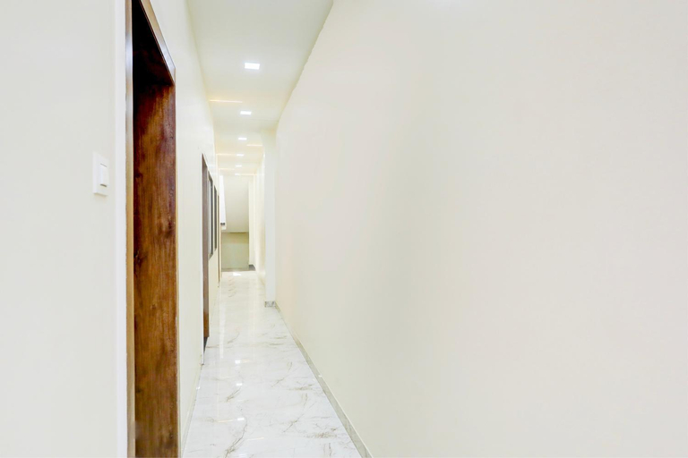 Public Area 2, Hotel Goverdhan Inn, Mathura