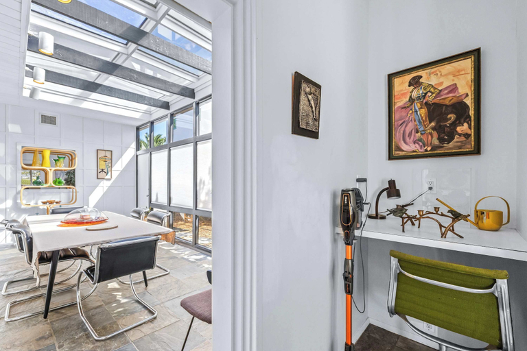 Interior 5, Mid Century Modern Weekly Winter Rates!, Hillsborough