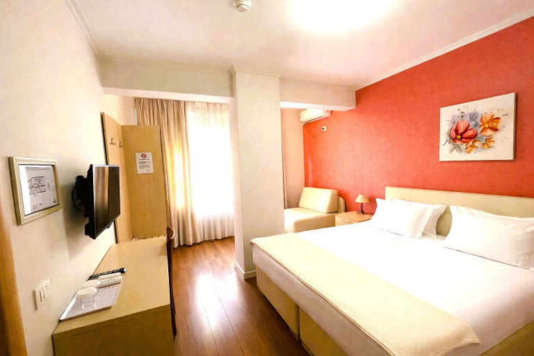 Bedroom 3, Signature Idea Hotel, Tirana