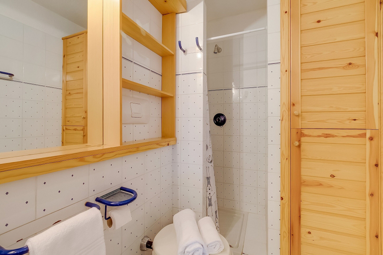 Bathroom 4, Argentera Apartment, Torino