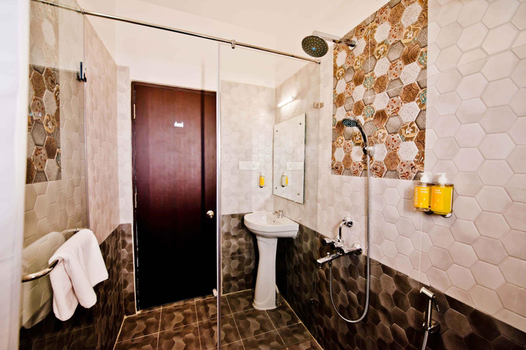Bathroom 4, X by Bloom - Hebbal, Bangalore