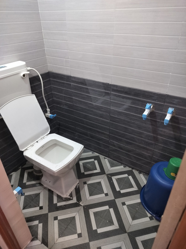 Bathroom 3, Swarna Lodge, Bagalkot