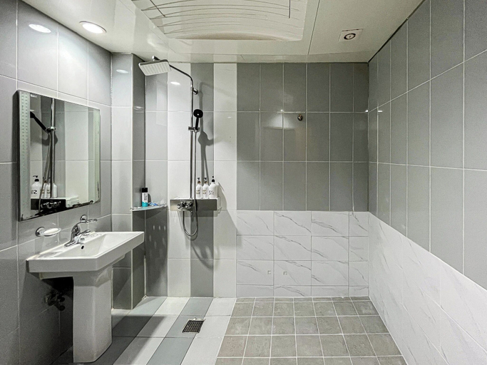 Bathroom 4, Prima Hotel, Seosan