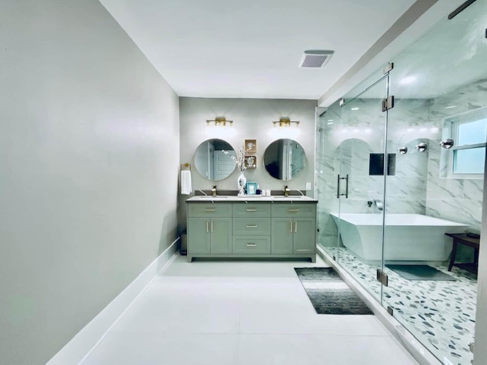 Bathroom 5, Coastal Cove Near Beach, Galveston