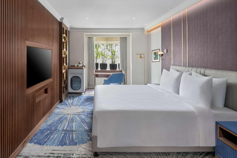 Bedroom 3, Radisson Blu Hotel & Suites GRT Chennai, Kancheepuram