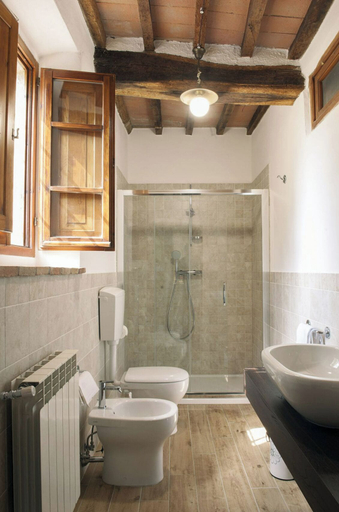 Room 3, Paterno 404 in San Gimignano, Siena