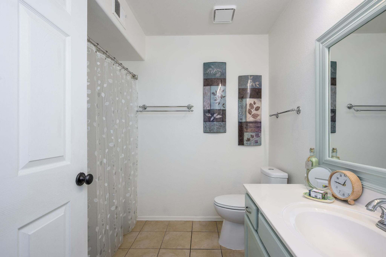 Bathroom 2, Villa Palma 2 Bedroom Condo, Maricopa