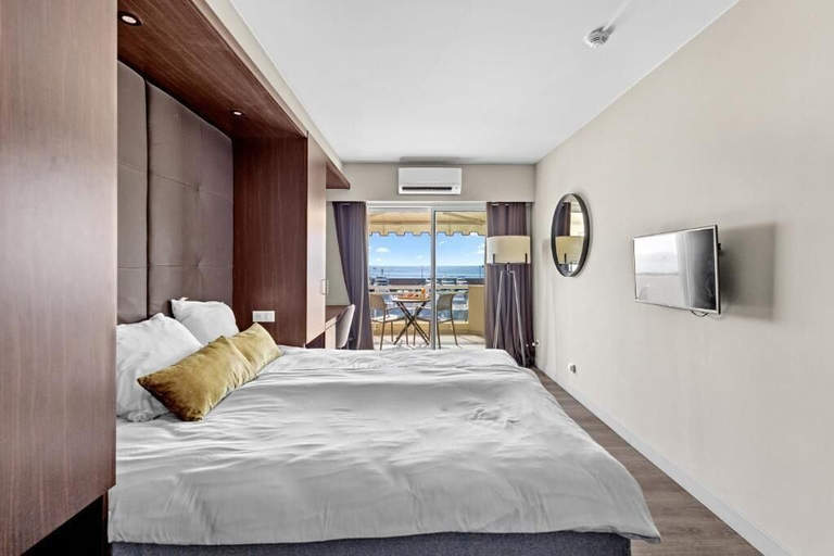 Bedroom 4, Riviera Beach Hotel, Alpes-Maritimes