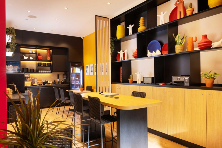 Food & Drinks 5, Hotel de l'Exposition Republique, Paris