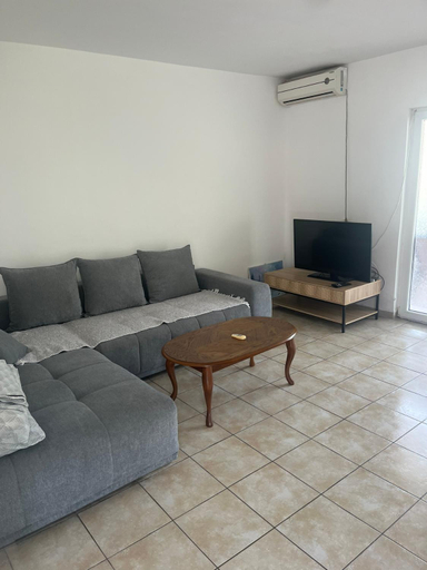 Others 2, Apartmani Zelenika