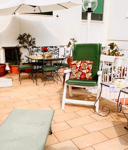 Others 4, Casa Maddy Anacapri Yellow Room, Napoli