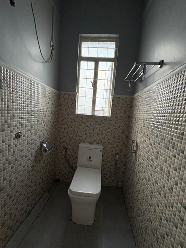 Bathroom 3, Silversky Guest House, East Khasi Hills