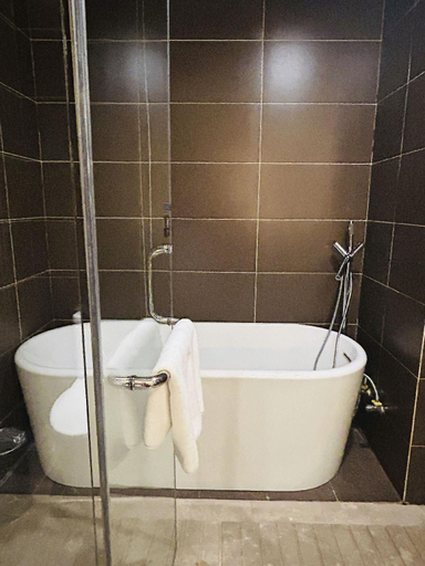Bathroom 3, Orange Hotel Beijing Yizhuang Bridge Subway Station, Beijing