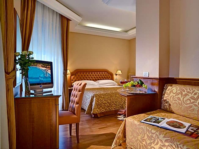Bedroom 2, Elisio Terme, Padua