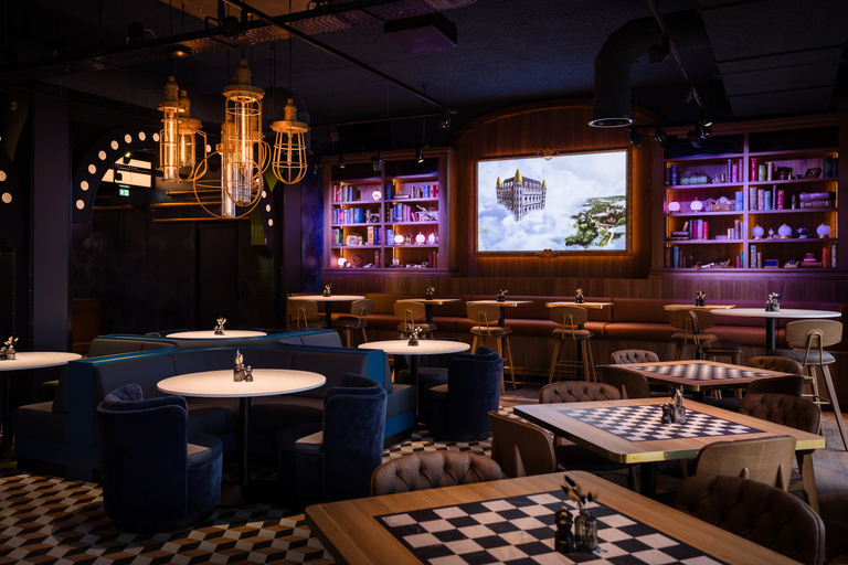 Food & Drinks, Efteling Hotel Wonder Entrance Tickets Included, Loon op Zand