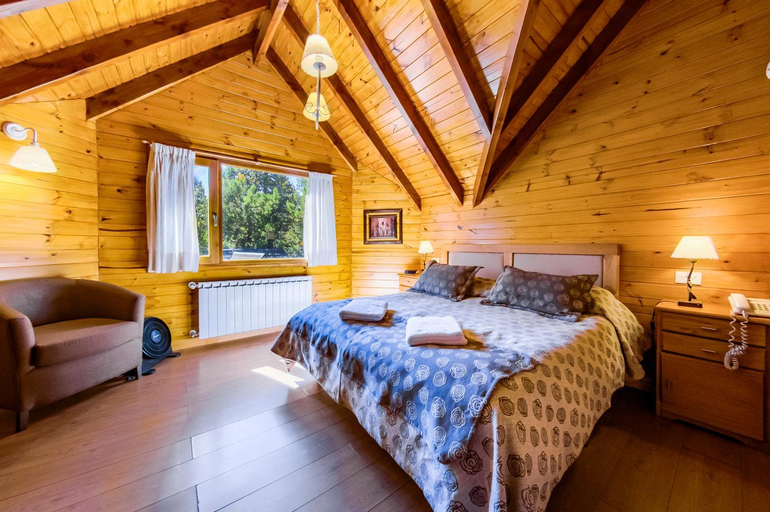 Bedroom 2, Bosque Dormido Cabanas & Spa, Bariloche