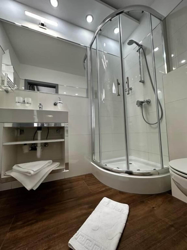 Bathroom 4, Boutique Hotel Center, Kecskemét