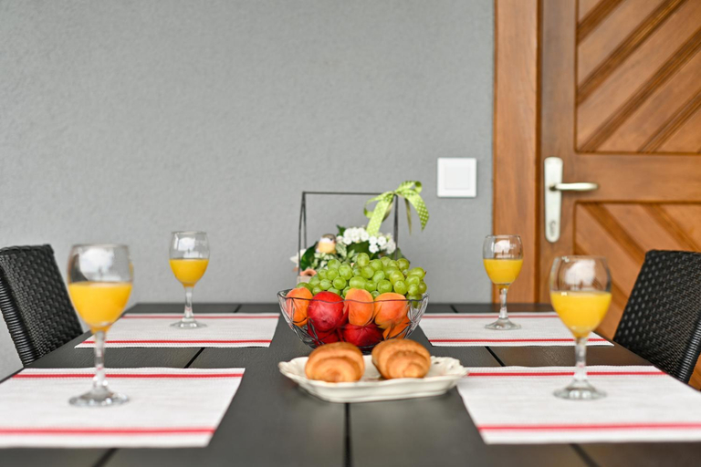 Food & Drinks 5, View&Wine Jacuzzi -Tuheljske toplice, Klanjec