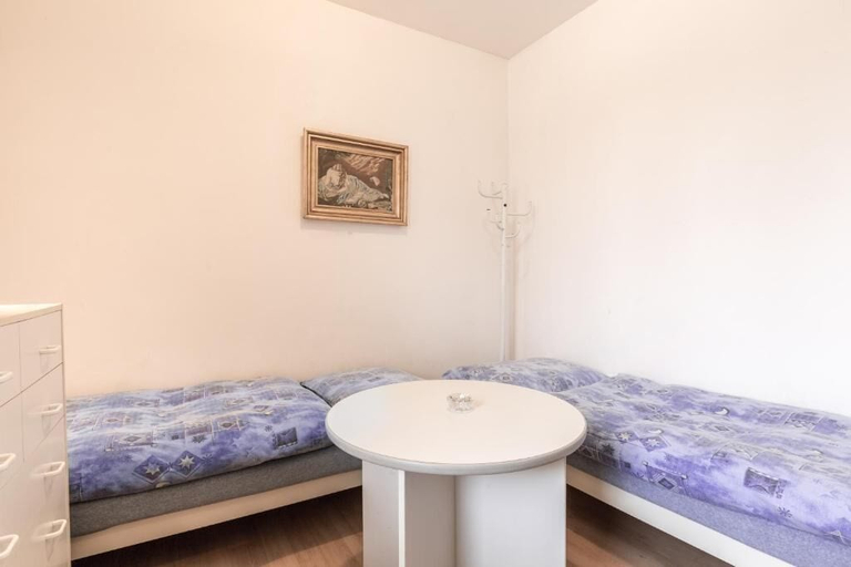 Room 5, Bedrč Penzion a Apartma, Benešov