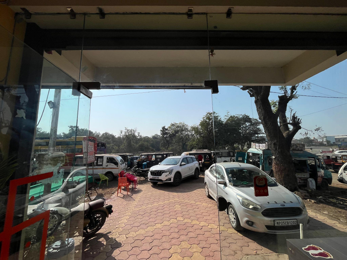 Public Area 5, Hotel Shrinathji Omkareswar , East Nimar
