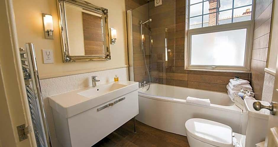 Bathroom 3, Wherry Hotel, Suffolk