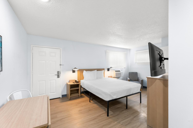 Bedroom 5, Birch Hill Suites Jackson, Hinds