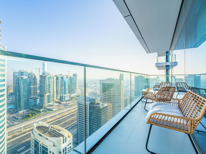 Property grounds 2, Vida Marina-1BR Retreat-Cityscape View, Dubai