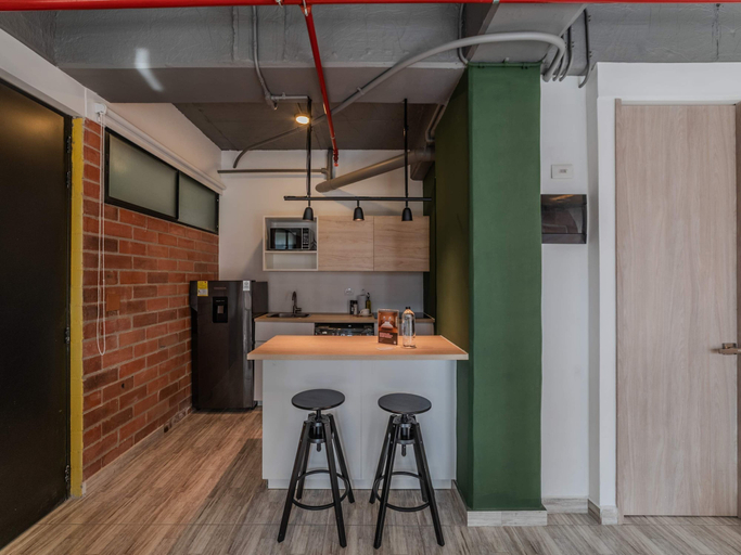 Room 2, w Amazing 1BR in Laureles, Medellín