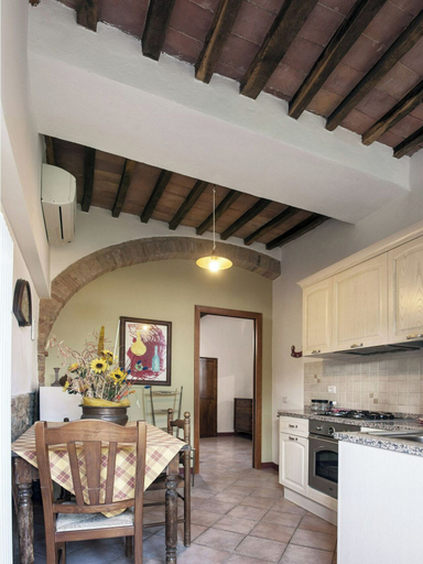 Room 4, Paterno 402 in San Gimignano, Siena