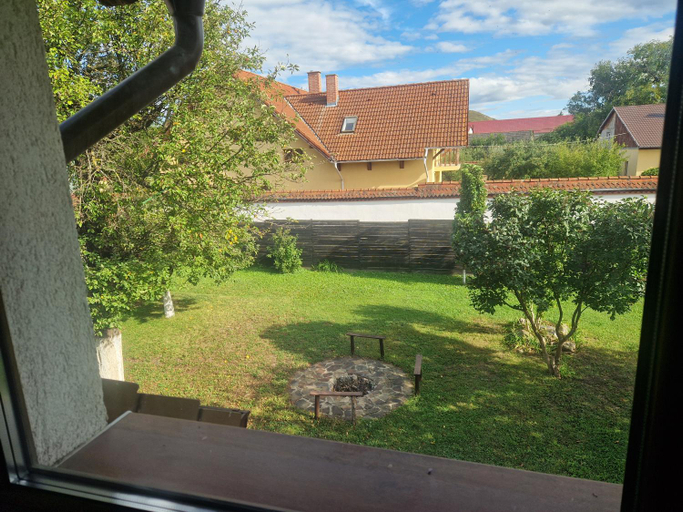 Others 3, Sunny Hill Apartments, Sanpetru