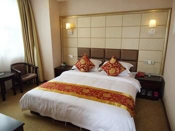 Guestroom 4, Shanhu Yihao Hotel, Xianning