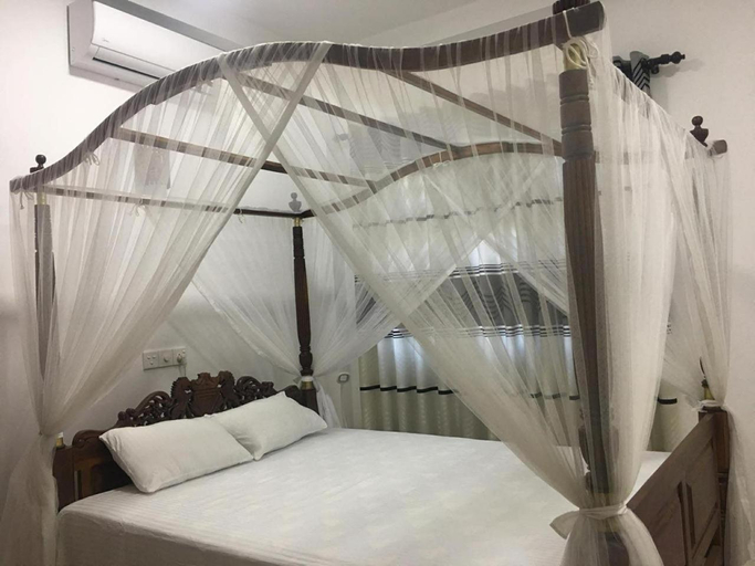 Bedroom, Villa N, Habaraduwa