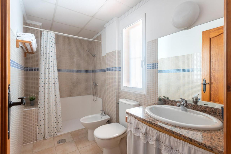 Bathroom 4, Apartamentos Mundaka Albir, Alicante