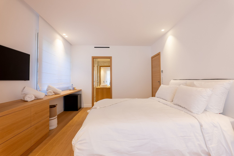 Room 2, 002 Villa Camille in Cannes, Alpes-Maritimes