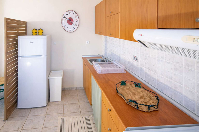 Room 3, Village Vibe - Seaside Stay w Balcony Near Volos, Thessaly