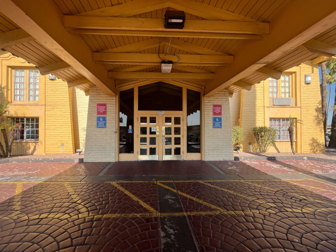 Exterior & Views 2, Motel 6 Phoenix AZ - Midtown, Maricopa