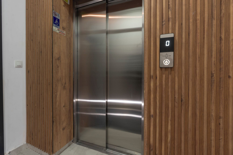 Elevator 4, Maxihomes Highland, Antalya