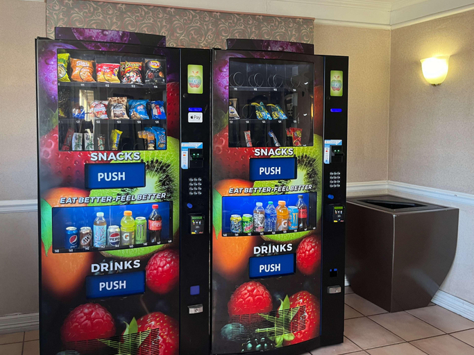 Food & Drinks 1, Motel 6 Phoenix AZ - Midtown, Maricopa