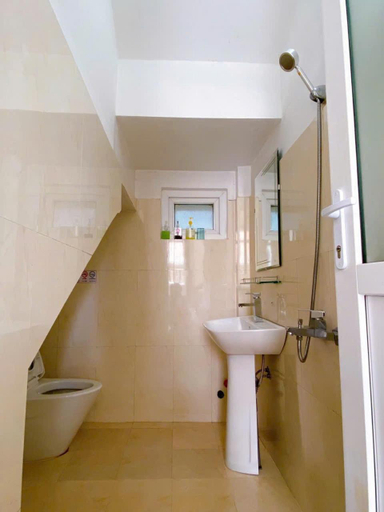 Bathroom 2, Tuong Vy Private Villa, Đà Lạt
