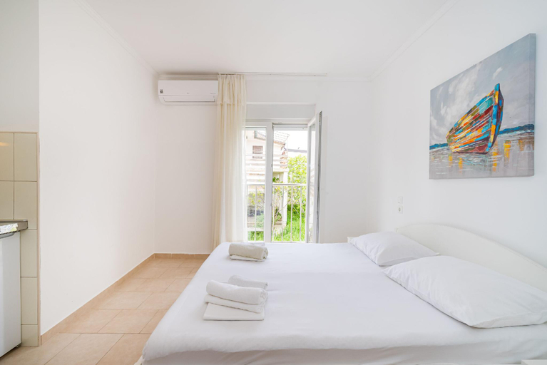 2, Studio Apartments Near Center 7, Novalja