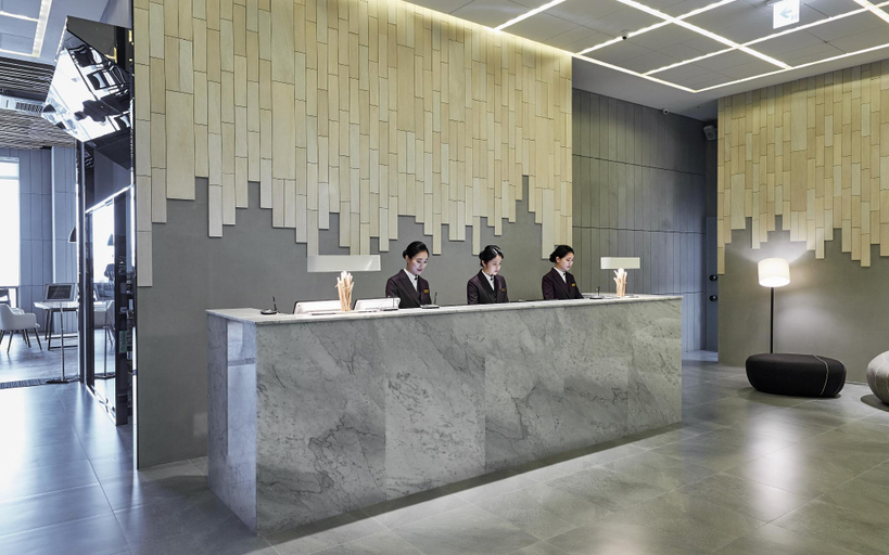 Public Area 4, Hotel Riverside, Jung
