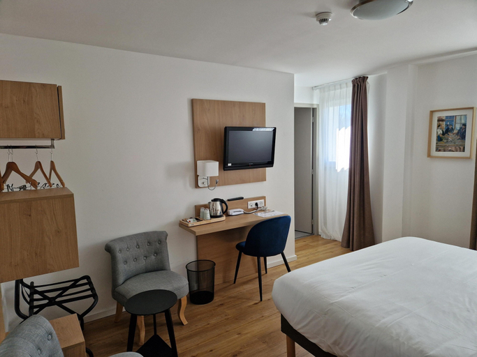 Bedroom 3, Hôtel Kyriad Quimper Sud, Finistère