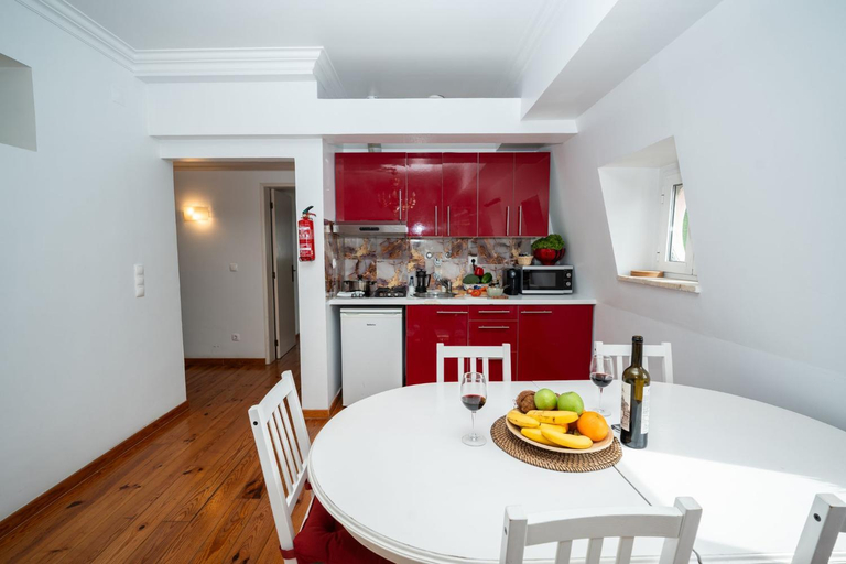 Facilities, Charming 2 Bedroom Apartment in City Centre Lisboa, Lisbon