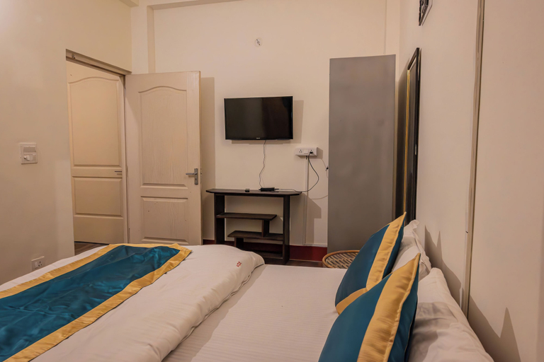 Bedroom 2, Dew Drops Homestay, Nainital
